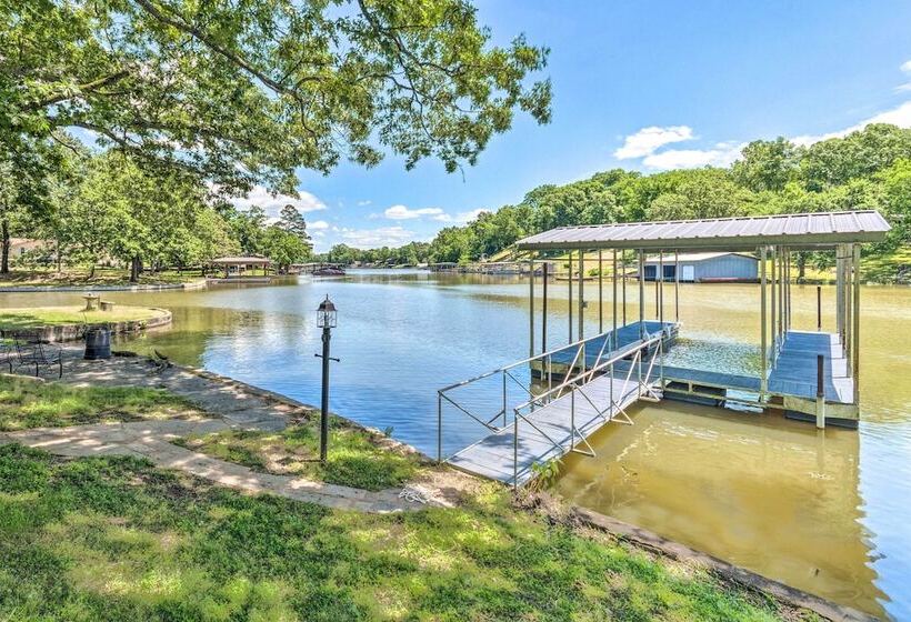 Updated Deck & Dock: Lakefront Home In Hot Springs