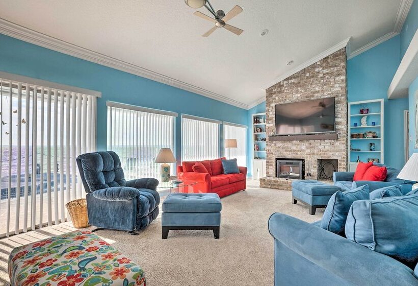 Lakefront Livingston Home W/ Grill & Views!