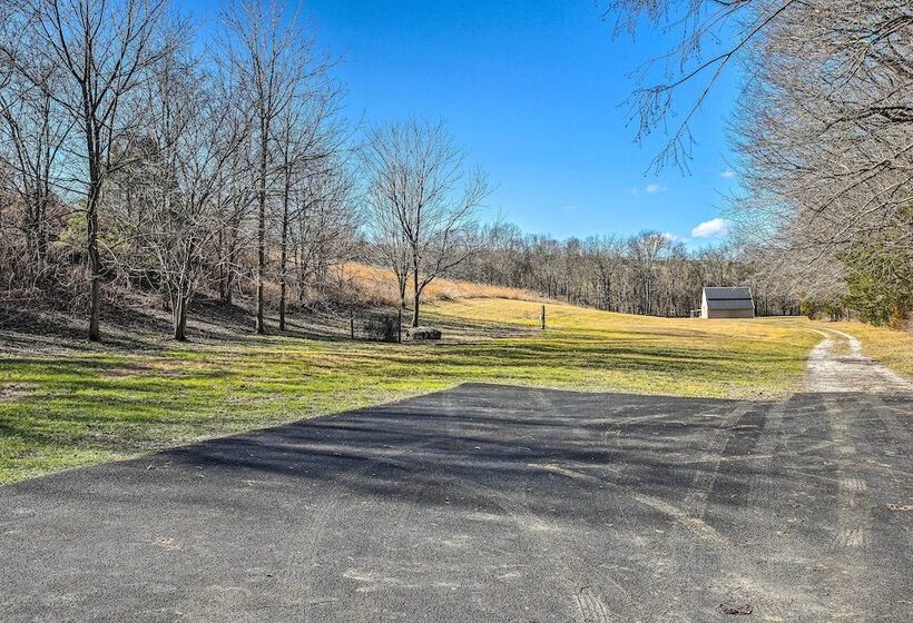 Luxury Scottsville Retreat On 10 Acres!