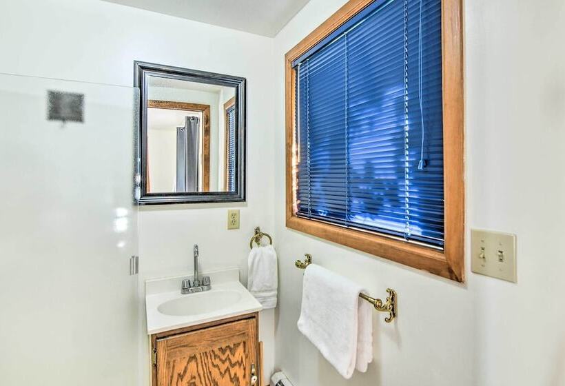 Moose Park Lodge  Charming Walden Retreat!