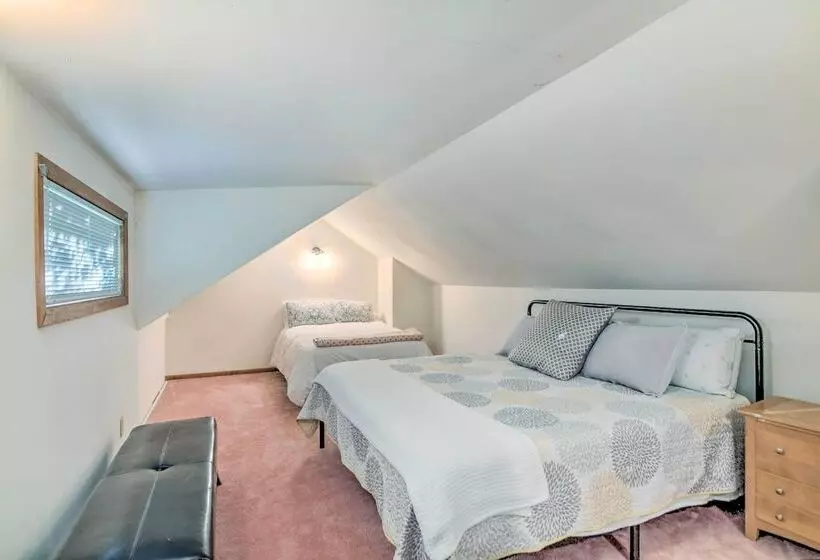 Moose Park Lodge  Charming Walden Retreat!