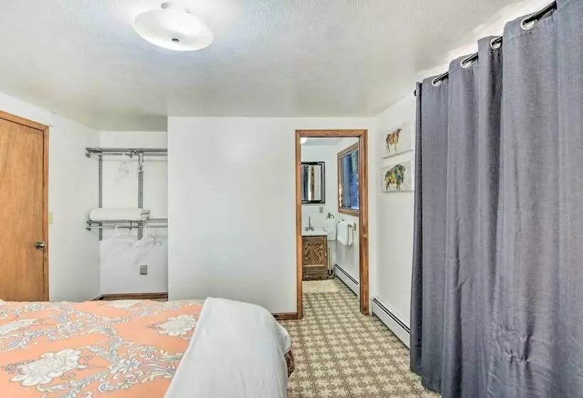 Moose Park Lodge  Charming Walden Retreat!