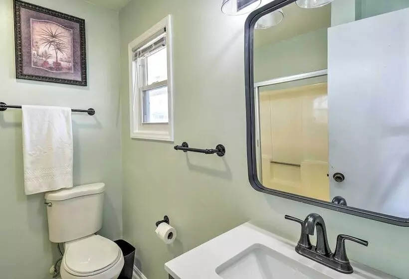 Oceanfront Retreat W/ Holden Beach Access!