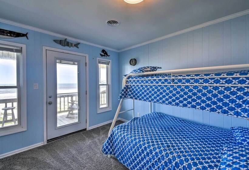 Oceanfront Retreat W/ Holden Beach Access!