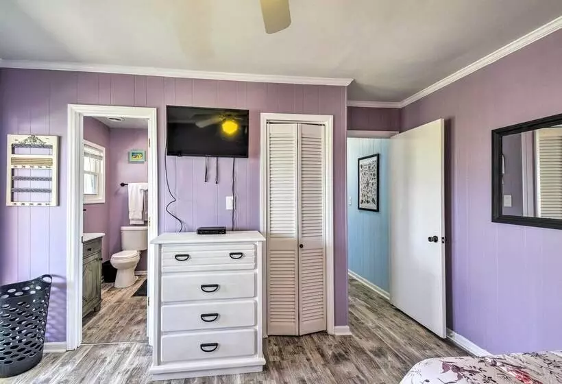 Oceanfront Retreat W/ Holden Beach Access!