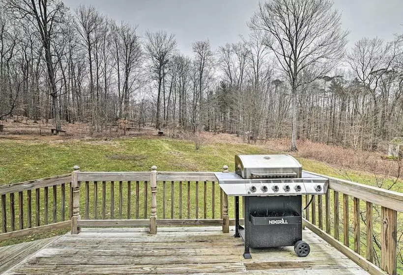 Otego Home W/ Hot Tub: Near All Star Village!