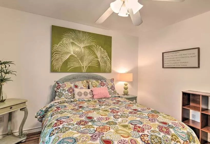 Pet Friendly Rockport Home ~ 4 Mi To Beach!