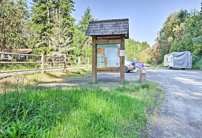 Port Townsend Cottage Near Wineries & Golf