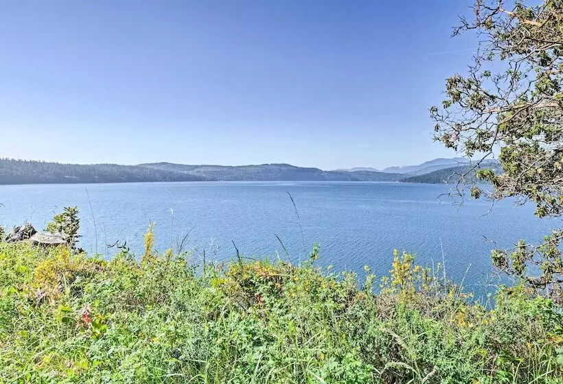 Port Townsend Cottage Near Wineries & Golf