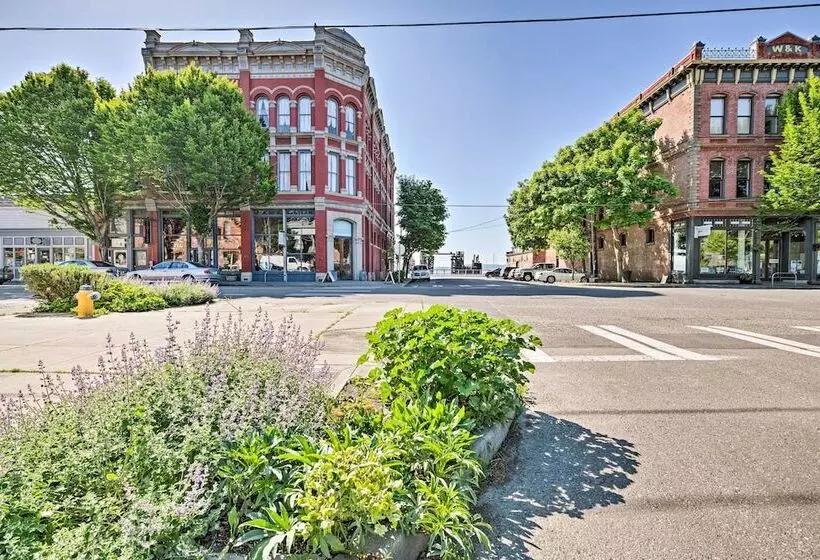 Port Townsend Cottage Near Wineries & Golf