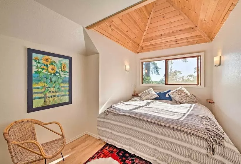 Port Townsend Cottage Near Wineries & Golf