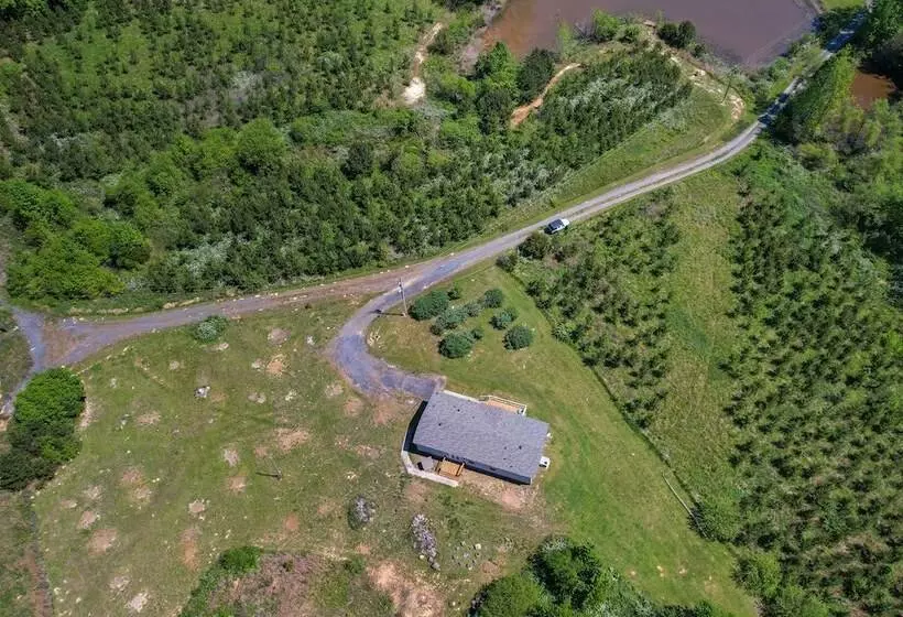 Quaint Asheboro Home ~ 1 Mi To North Carolina Zoo!