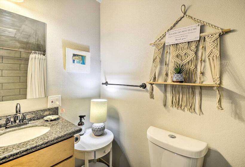 Pet Friendly Cabin: Minutes To Gig Harbor!