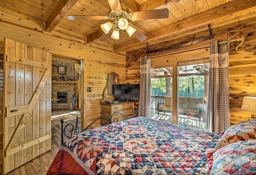 Macks Creek Cabin On 30 Acres W/ Dock & Watercraft