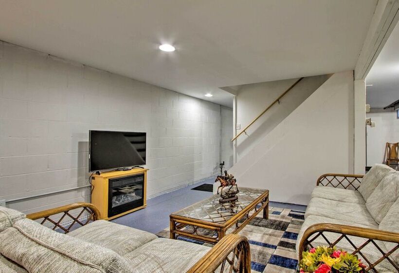 Rochester House W/ Yard   5 Minutes To Mayo Clinic