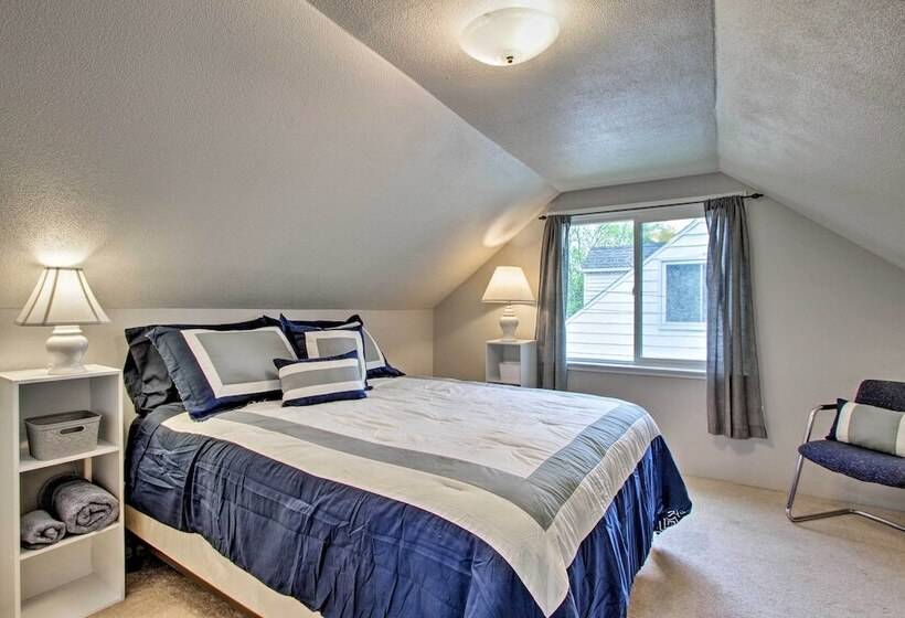 Rochester House W/ Yard   5 Minutes To Mayo Clinic