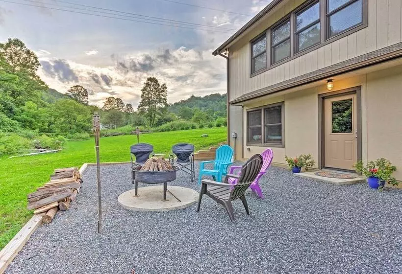 Sawyers Cabin W/ Hot Tub In Blue Ridge Mtns!