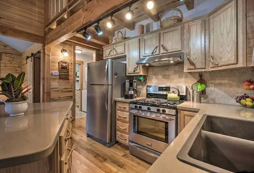 Sawyers Cabin W/ Hot Tub In Blue Ridge Mtns!