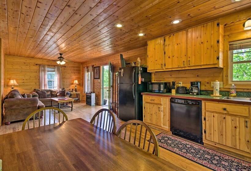 Secluded Lenoir Cabin: 4 Mi To Dtwn Blowing Rock
