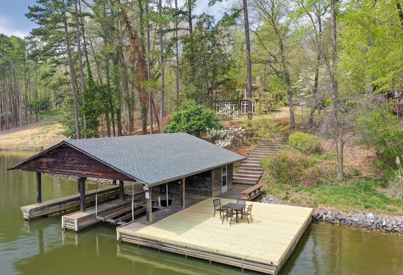 Spacious Waterfront Hyco Lake Retreat W/ Dock!