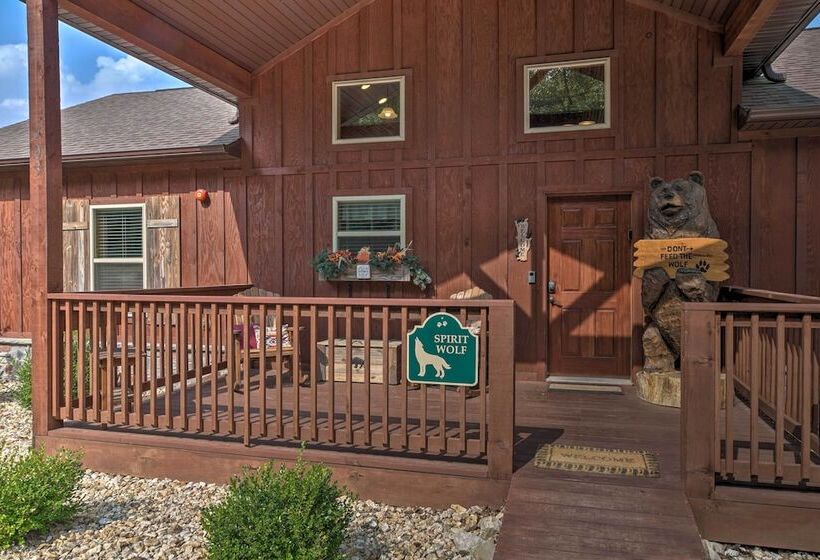 Branson West Cabin W/ Pool Access & Golfing
