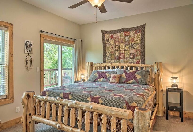 Branson West Cabin W/ Pool Access & Golfing