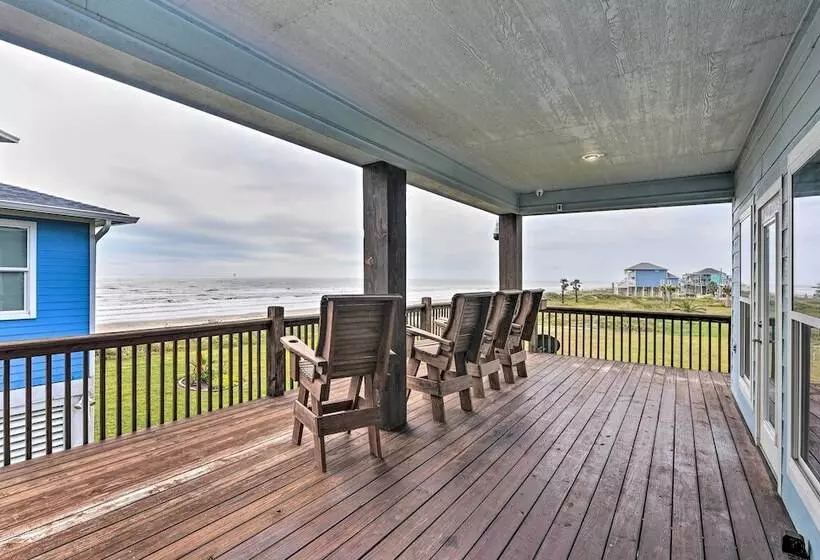 Steps To Shore: Crystal Beach Retreat W/ Deck!