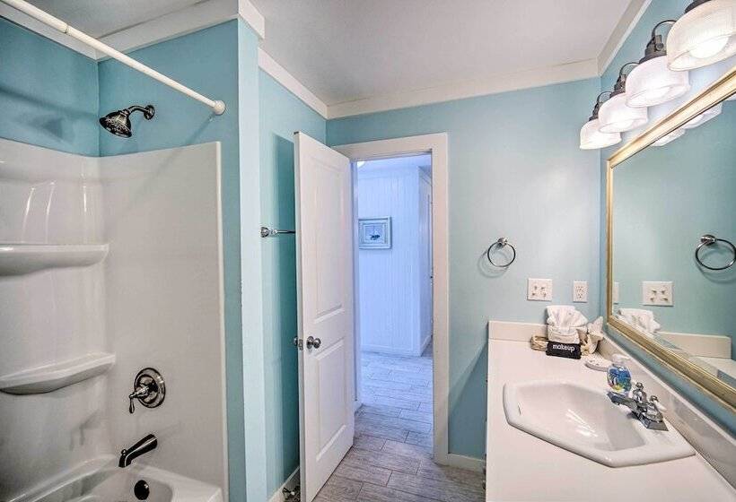 Sunny Gulf Shores Haven, 3 Mi To Fort Morgan!