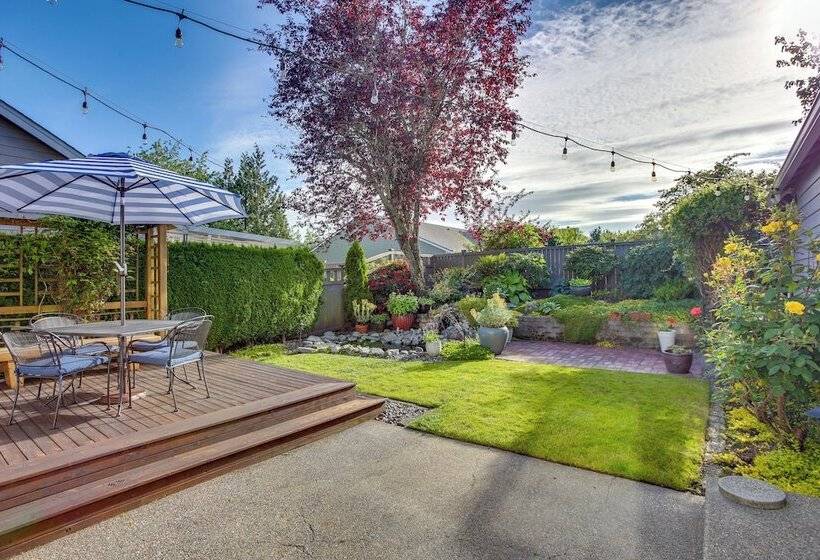 Tacoma Home W/ Garden + Pond ~ 3 Mi To Beach!