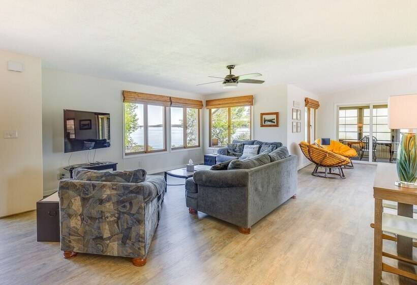 The View Waterfront Lake Anna Home W/ Dock!