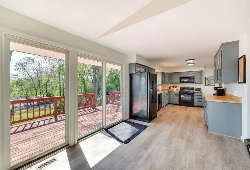 The View   Waterfront Lake Anna Home W/ Dock!