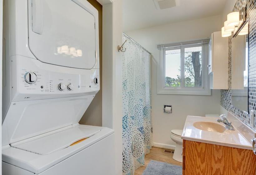 The View Waterfront Lake Anna Home W/ Dock!