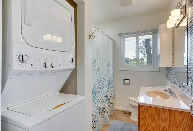 The View   Waterfront Lake Anna Home W/ Dock!