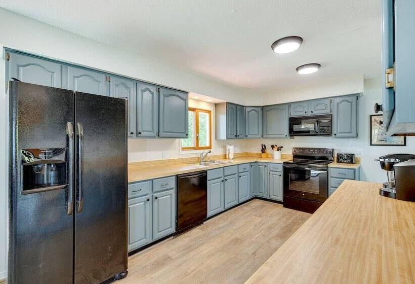 The View Waterfront Lake Anna Home W/ Dock!