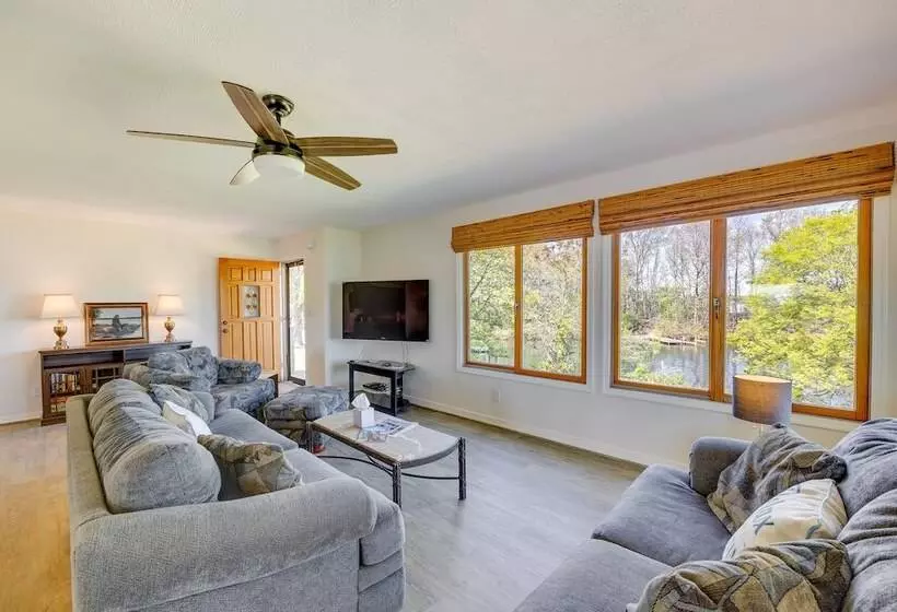 The View   Waterfront Lake Anna Home W/ Dock!