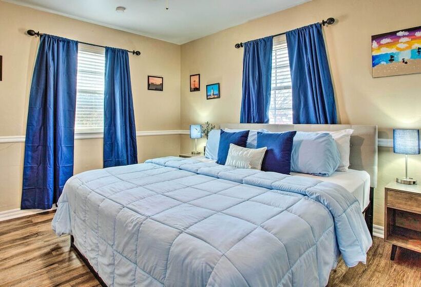 The Village Home W/ Pool, 12 Mi To Okc!