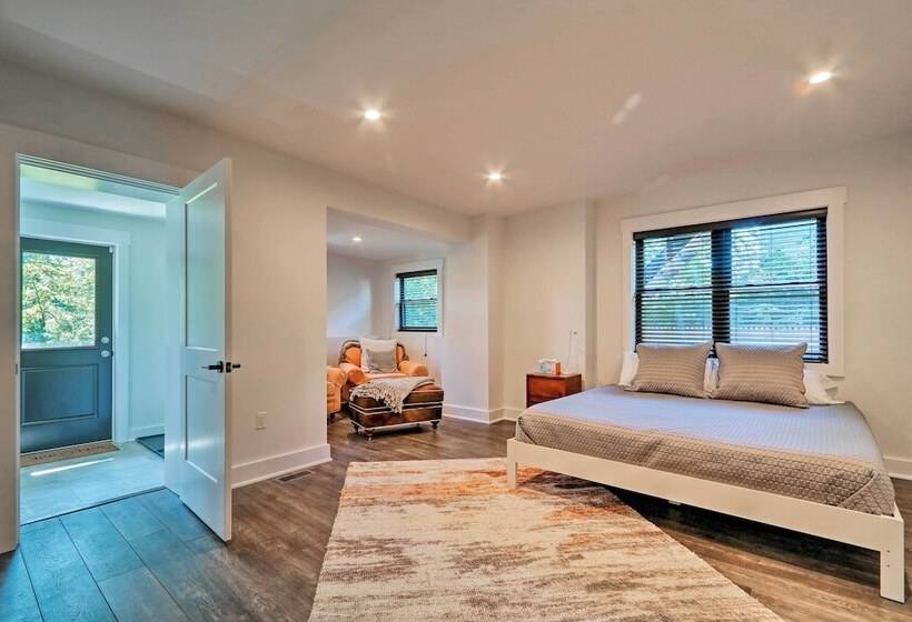 Updated Downtown Red Bank Home 5 Mi To Beach!