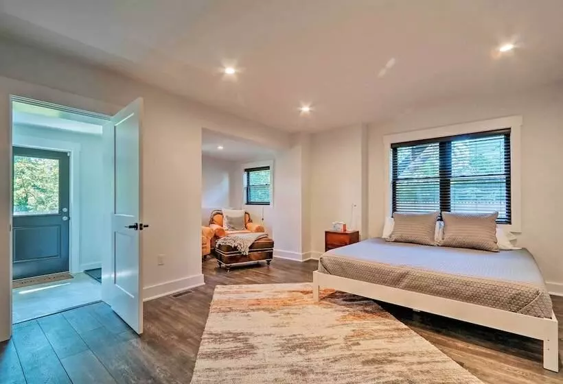 Updated Downtown Red Bank Home 5 Mi To Beach!