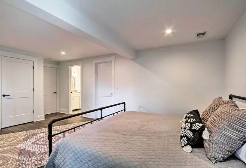 Updated Downtown Red Bank Home 5 Mi To Beach!