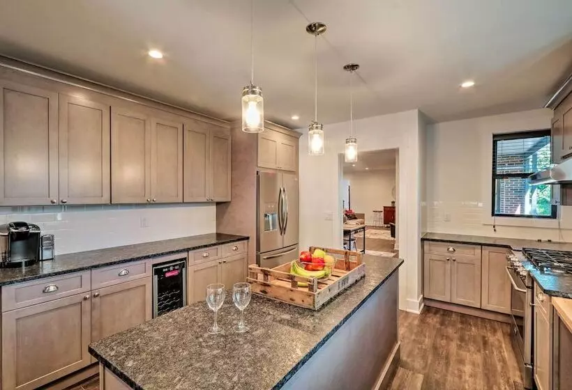 Updated Downtown Red Bank Home 5 Mi To Beach!