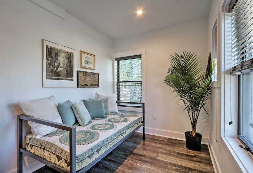 Updated Downtown Red Bank Home 5 Mi To Beach!