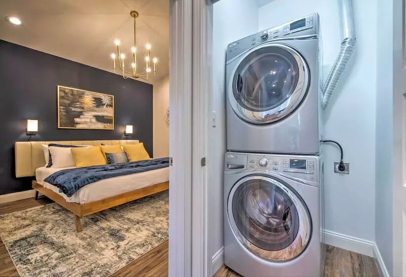 Upscale & Quiet Paducah Retreat On 15 Acres!