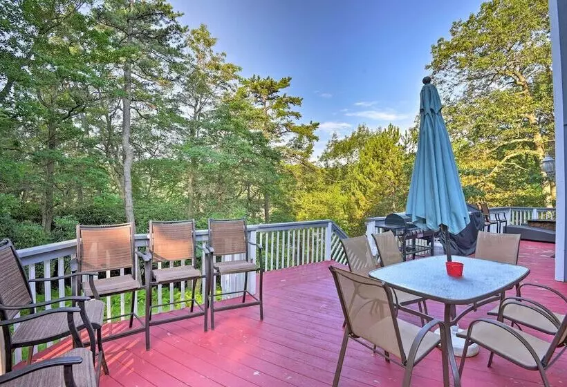 Waterfront Lake Harmony Home W/ Hot Tub & Fire Pit