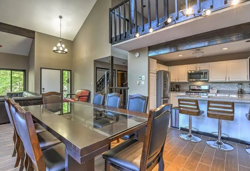 Waterfront Lake Harmony Home W/ Hot Tub & Fire Pit