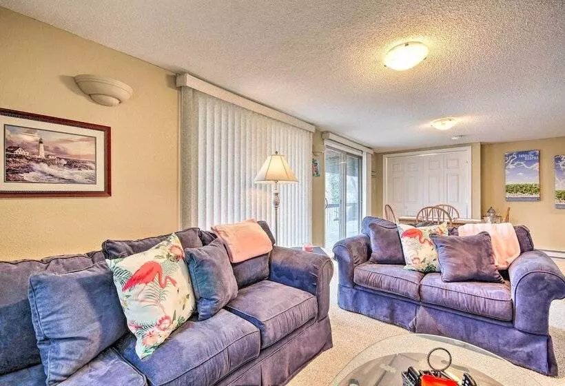 Waterfront Lake Ozark Home W/ Deck & Grill!