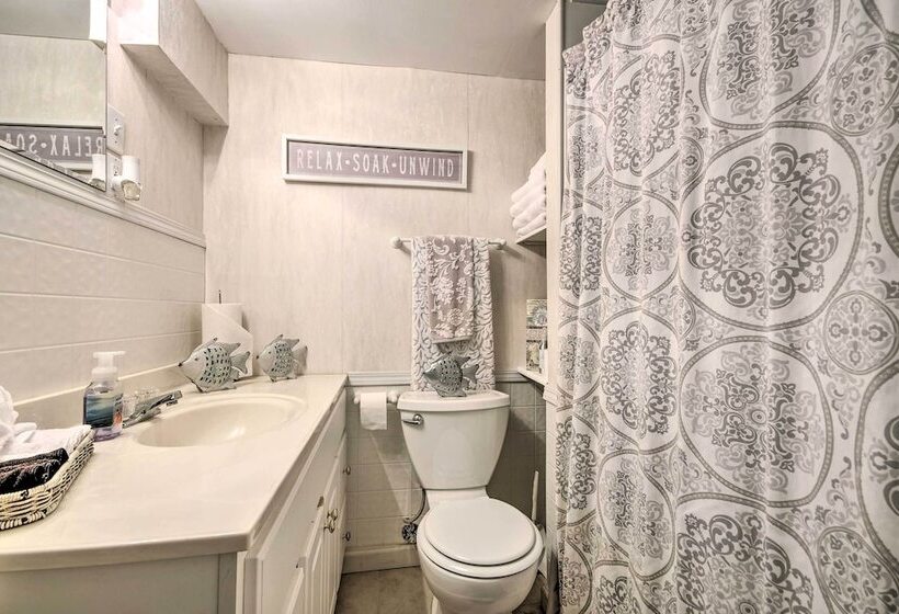 Waterfront Lake Ozark Home W/ Deck & Grill!