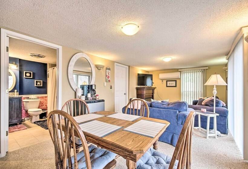 Waterfront Lake Ozark Home W/ Deck & Grill!