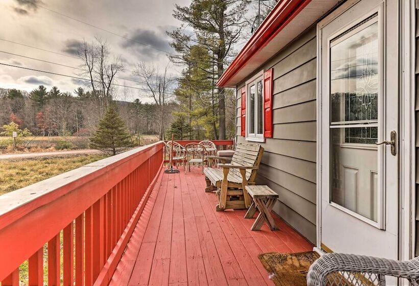 White Haven Lakeside Home W/ Kayaks & Fireplace!