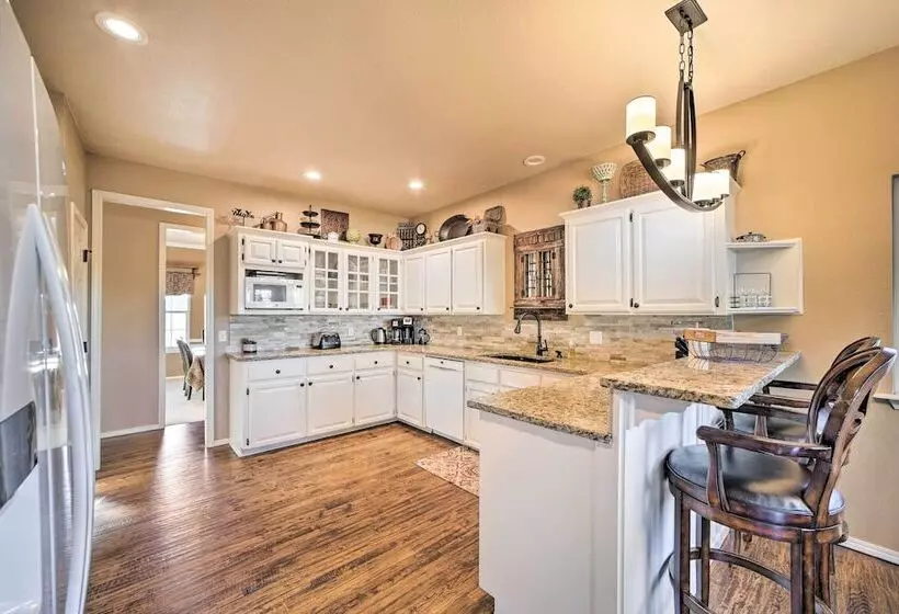 15 Acre Retreat Near Dtwn Tulsa & Skiatook Lake