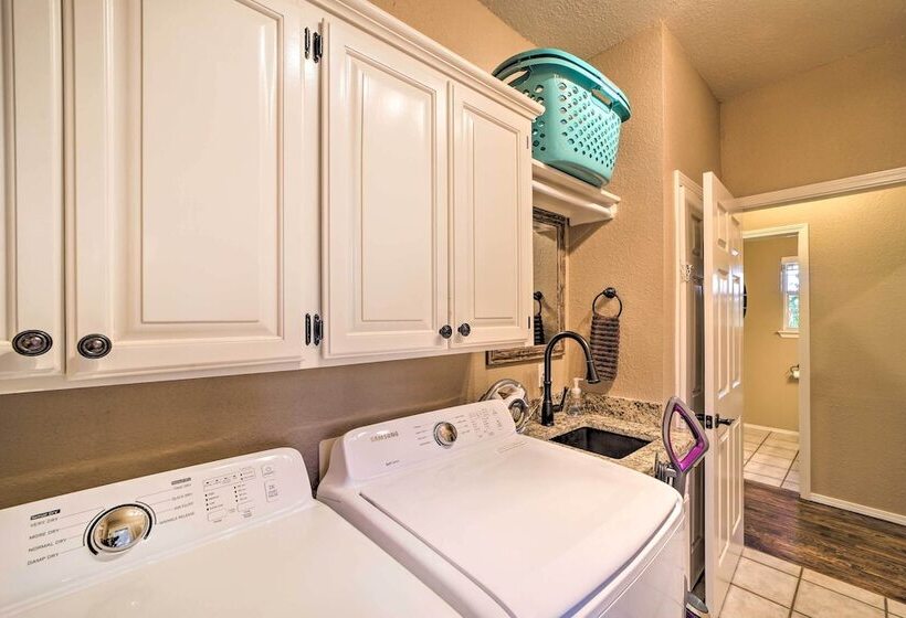 15 Acre Retreat Near Dtwn Tulsa & Skiatook Lake